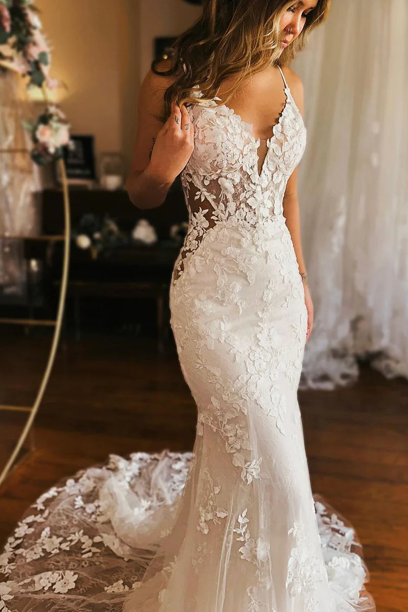 Elegant Mermaid V Neck Spaghetti Strap Lace Backless Wedding Dresses with Appliques