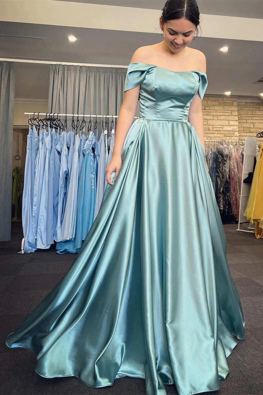 Elegant Off-the-Shoulder A-Line Prom Gown