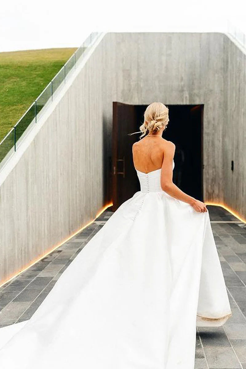 Elegant Ball Gown Sweetheart Neck Off-the-Shoulder Satin Mopping The Floor Wedding Dresses