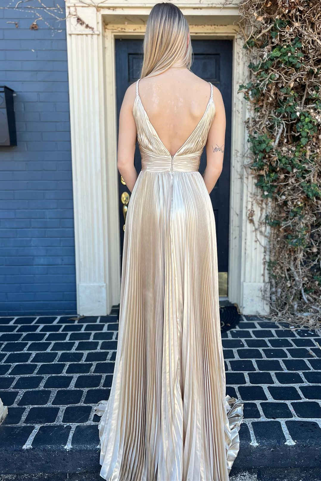 Sweep/Brush Train Dresses Plunging V-Neck Gold Pleated Long Prom Dress