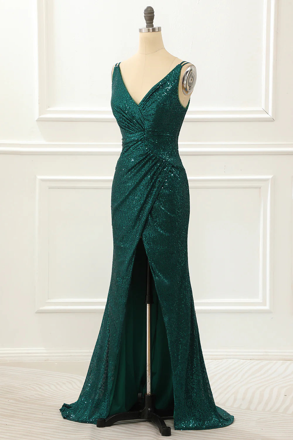 Dark Green V-Neck Spaghetti Straps Sequin Slim-fit Prom Dress With Slit