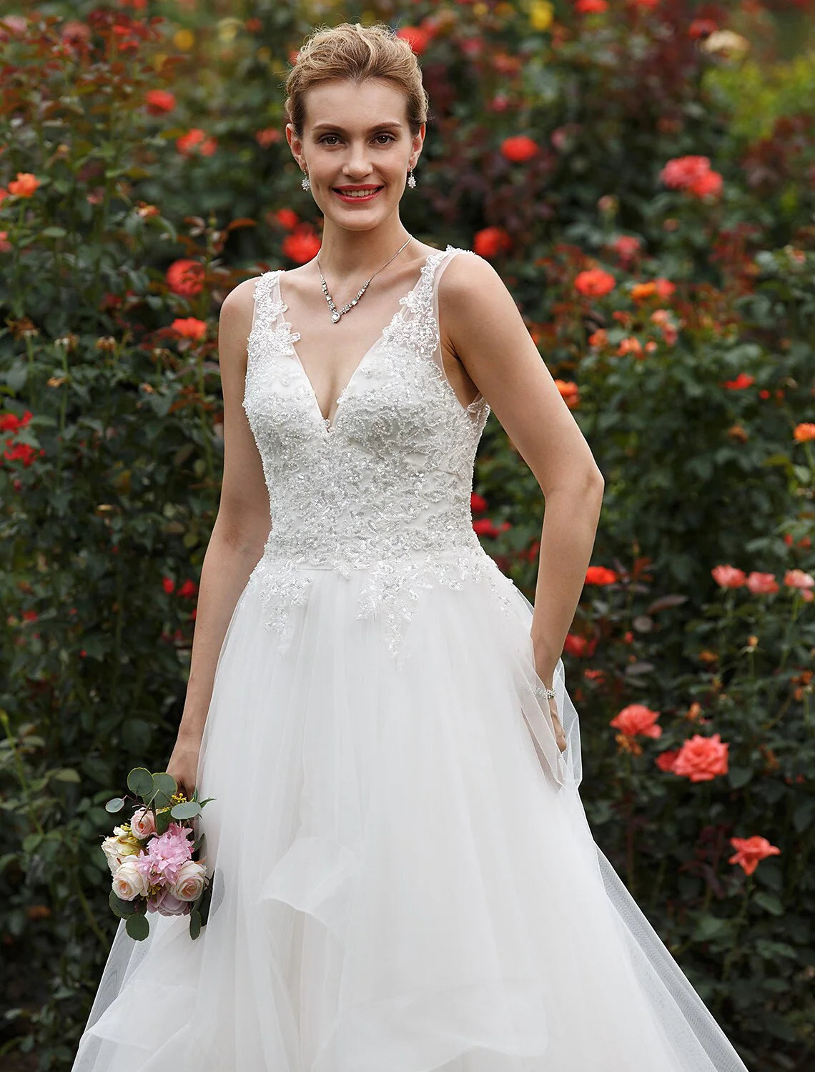 Hall Wedding Dresses Princess Plunging Neck Sleeveless Chapel Train Tulle Bridal Gowns With Sequins