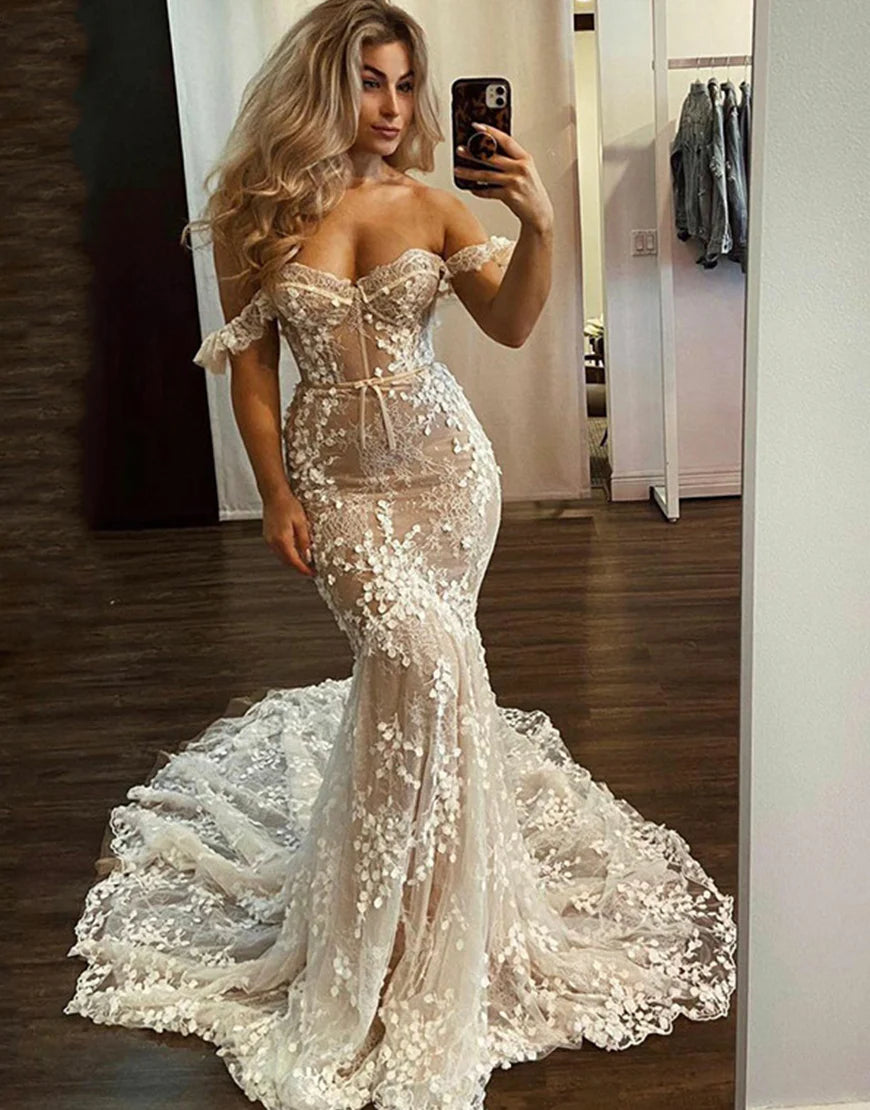 Corset Style Slim Fit Sweetheart Tulle Bridal Wedding Gown
