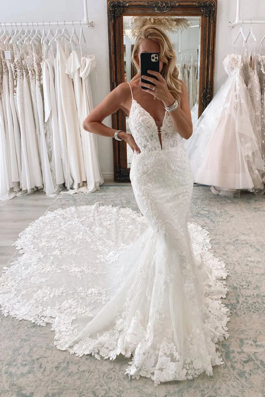 Charming Elegant Mermaid V Neck Spaghetti Strap Lace Mopping The Floor Wedding Dresses