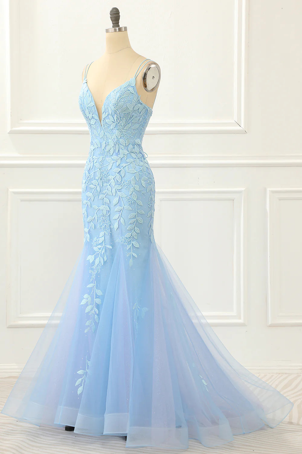 Blue V-Neck Tulle Lace-up Back Mermaid Wrap The Buttocks Prom Dress with Appliques