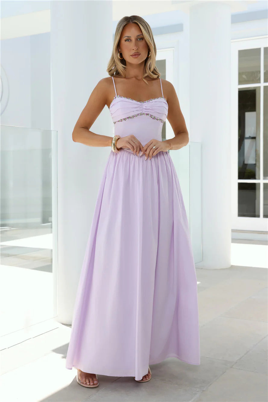 Luxury Lavender Prom Dresses with Chiffon Fabric Floral Embroidery and Low Back