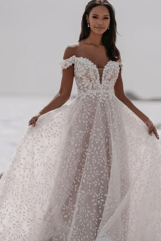 Charming A Line Off the Shoulder V-Neck Lace Mopping The Floor Wedding Dresses