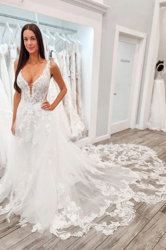 Fairy A Line V Neck Tulle Backless Mopping The Floor Wedding Dresses with Lace