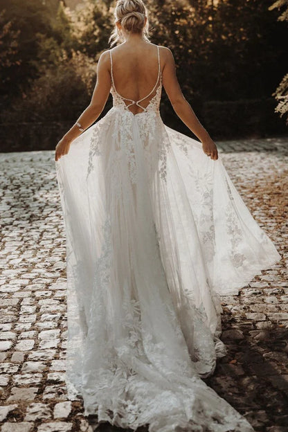 Elegant A Line V Neck Spaghetti Strap Tulle Backless Lace Wedding Dresses