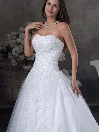 A-Line Wedding Dresses Strapless Court Train Lace Tulle Strapless with Beading Appliques