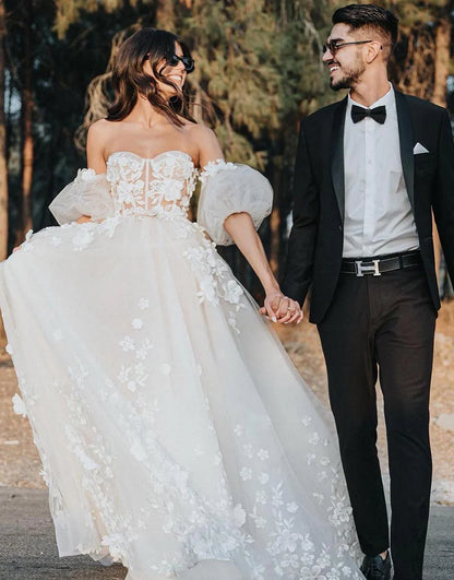 Sweetheart Tulle White Wedding Dress