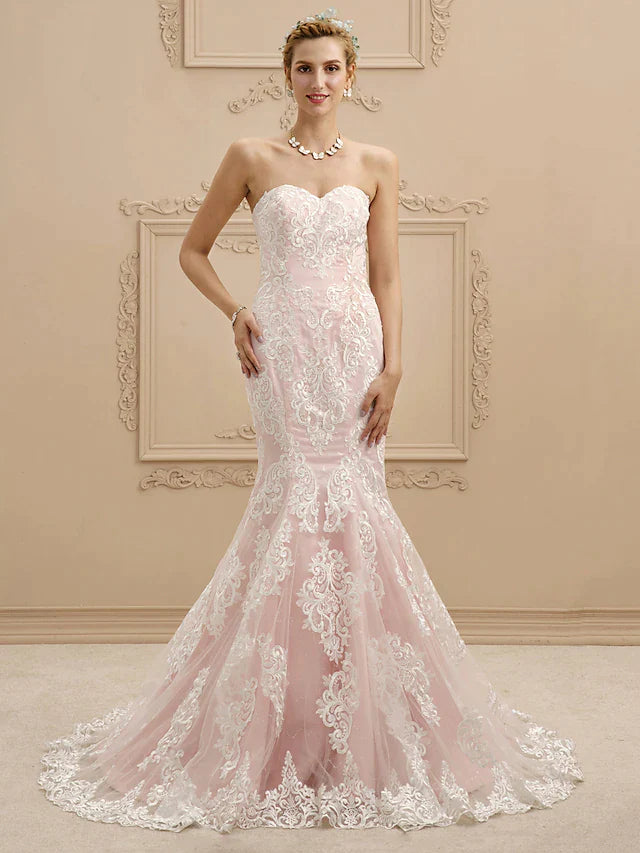 Wedding Dresses Sweetheart Neckline Court Train Lace Strapless Sexy Illusion Detail with Appliques