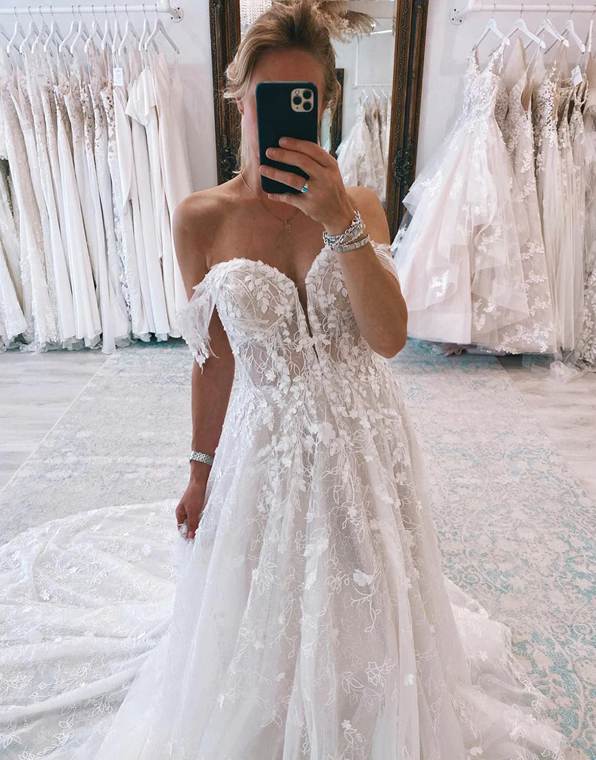 Off the Shoulder Long Lace Mermaid Wedding Dress with Appliques