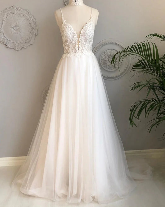 A Line V Neck Spaghetti Straps Backless White Lace Prom Dresses Wedding Dress Bridesmaid Dresses