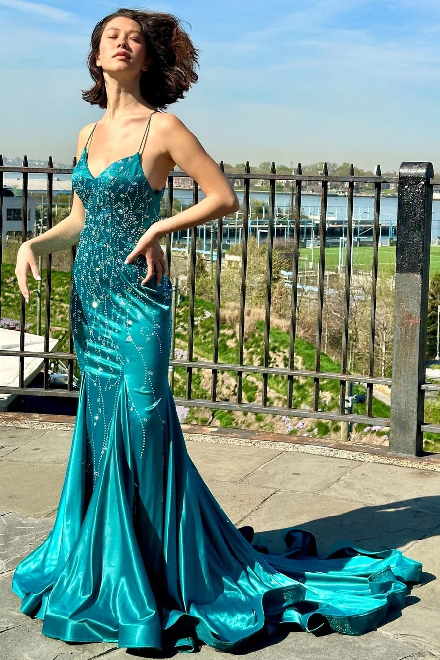 Lace V-Neck Trumpet Long Gown