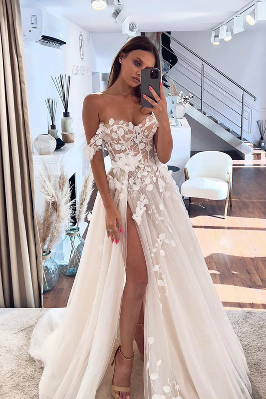 Gorgeous A Line Off-the-Shoulder Sweetheart Tulle Wedding Dresses with 3D Appliques