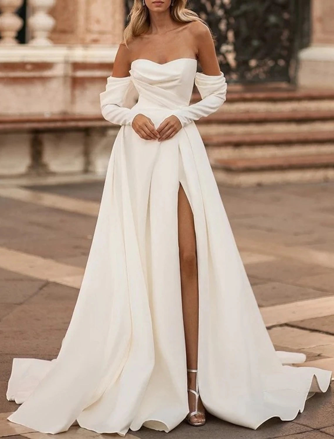 Fall November December Casual Wedding Dresses A-Line Off Shoulder Long Sleeve Court Train Satin Bridal Gowns Split Front Solid Color Split Fork Wedding Dresses