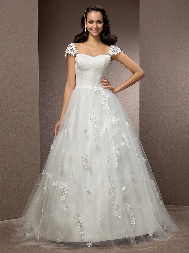 Ball Gown Wedding Dresses Square Neck Court Train Tulle Short Sleeve with Ruched Beading Flower