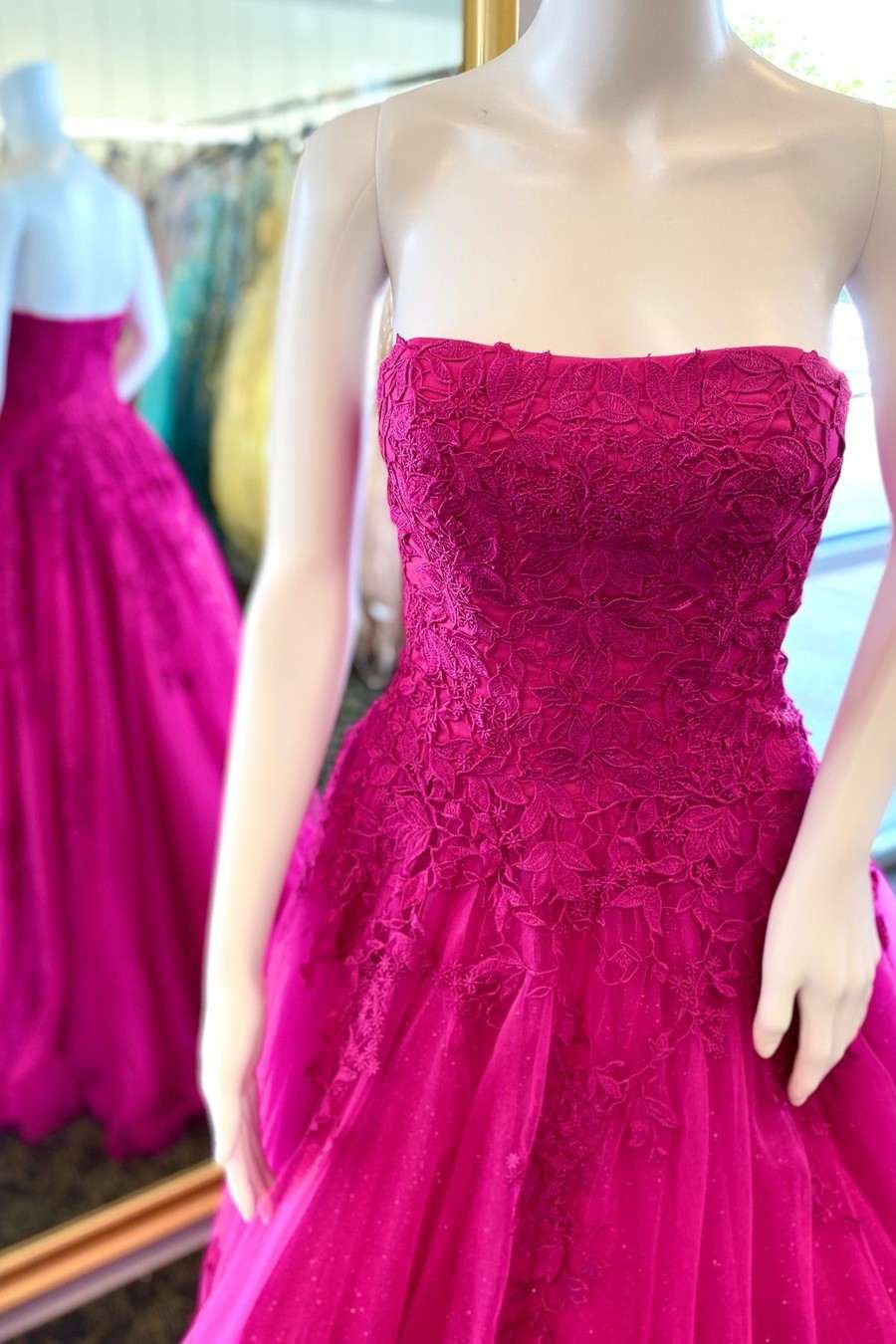 Floral Lace Strapless A-Line Prom Dress