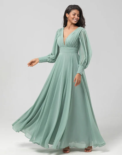 Chiffon Green Long Sleeves/Sleeveless V-Neck Pleats Bridesmaid Dress With Pleated