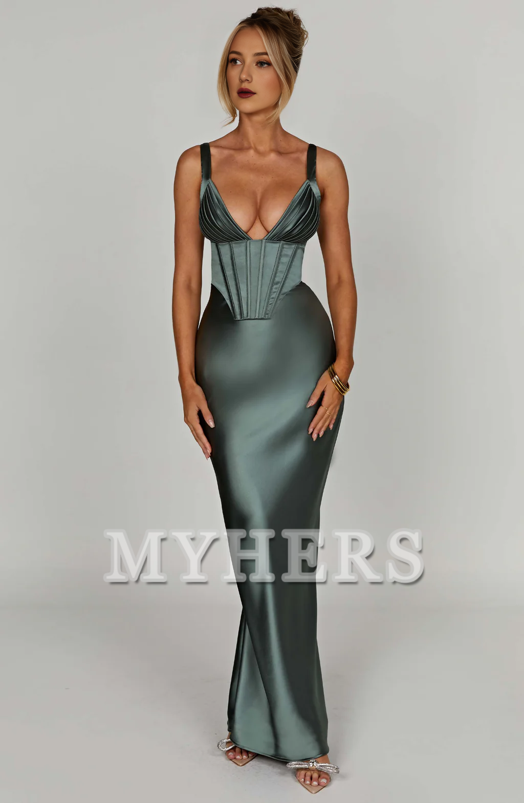 Elegant Mermaid Pleated Cups Adjustable Shoulder Straps Dresses Bridesmaid Dresses Wedding Guests Dresses