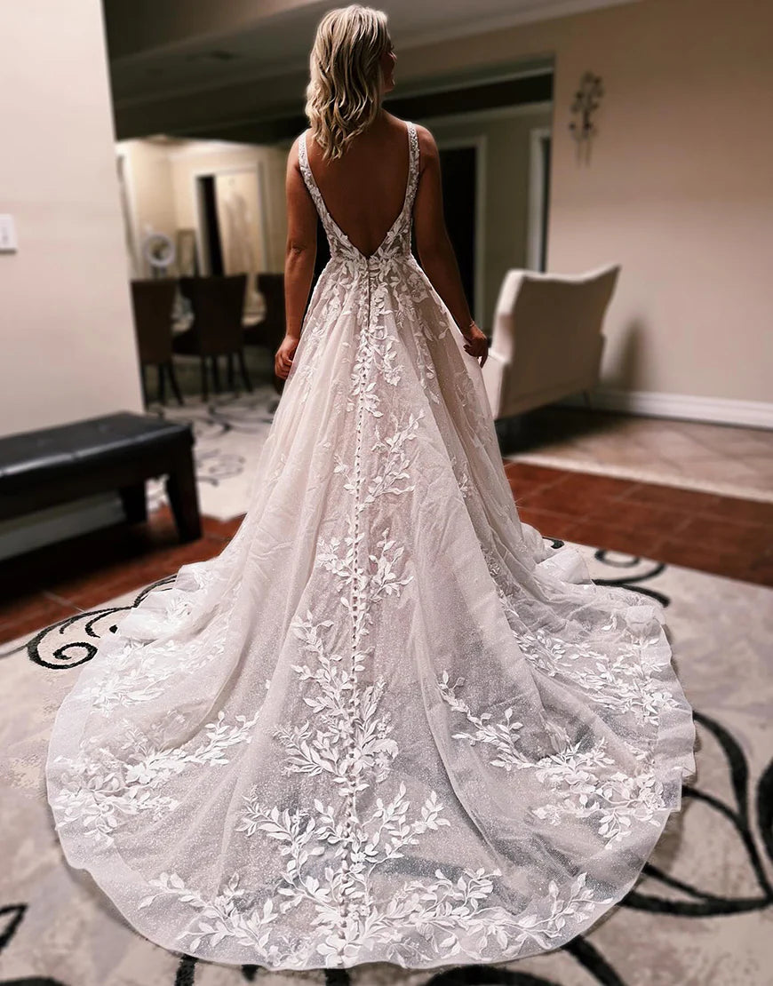 A Line V Neck Tulle Lace Wedding Dresses with Appliques