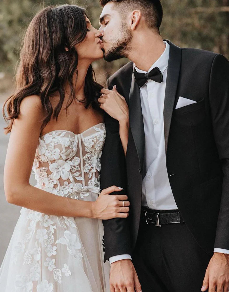 Sweetheart Tulle White Wedding Dress