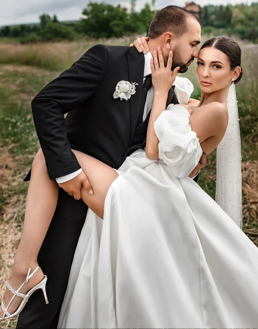 Sweetheart Satin Wedding Dress