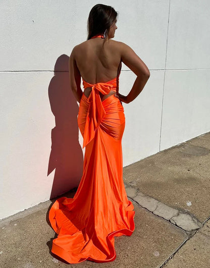 Mermaid Halter V-Neck Long Prom Dress
