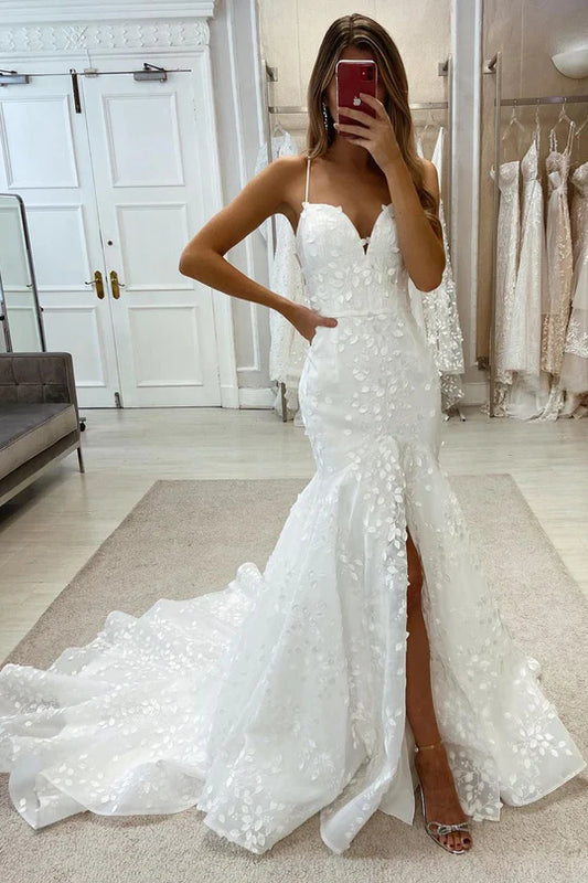 Charming Mermaid Sweetheart V-Neck Spaghetti Strap Tulle Wedding Dresses with Slit