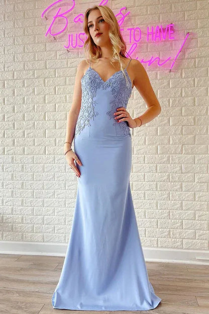 Charming Mermaid Sweetheart V-Neck Spaghetti Strap Light Blue Satin Prom Dresses with Appliques