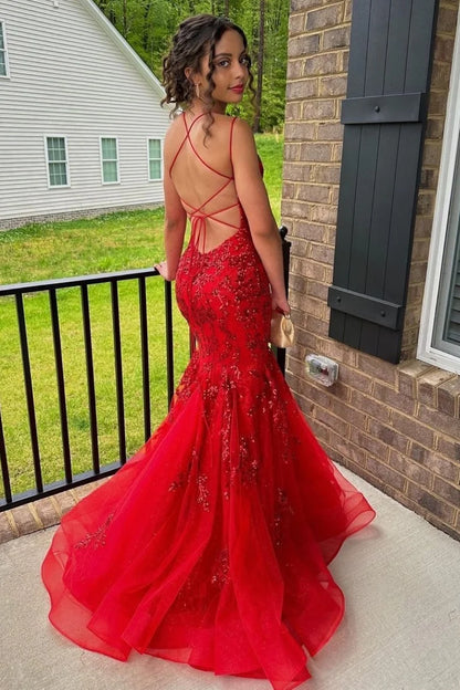 Appliques Lace-Up Back Trumpet Long Prom Dress