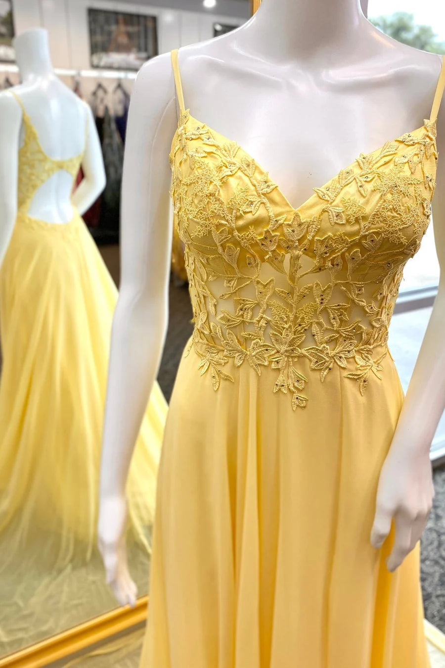 Floral Lace Cutout Back A-Line Prom Dress