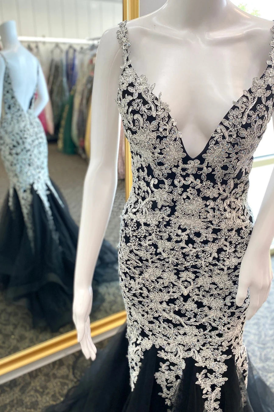 Appliques Open Back Trumpet Long Formal Dress
