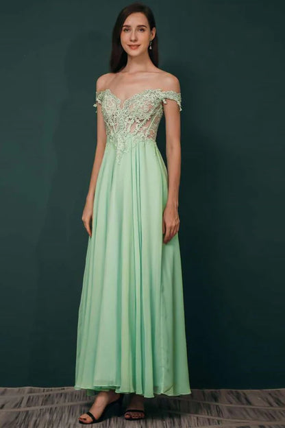 Chiffon Off-the-shoulder Appliques Prom Dress