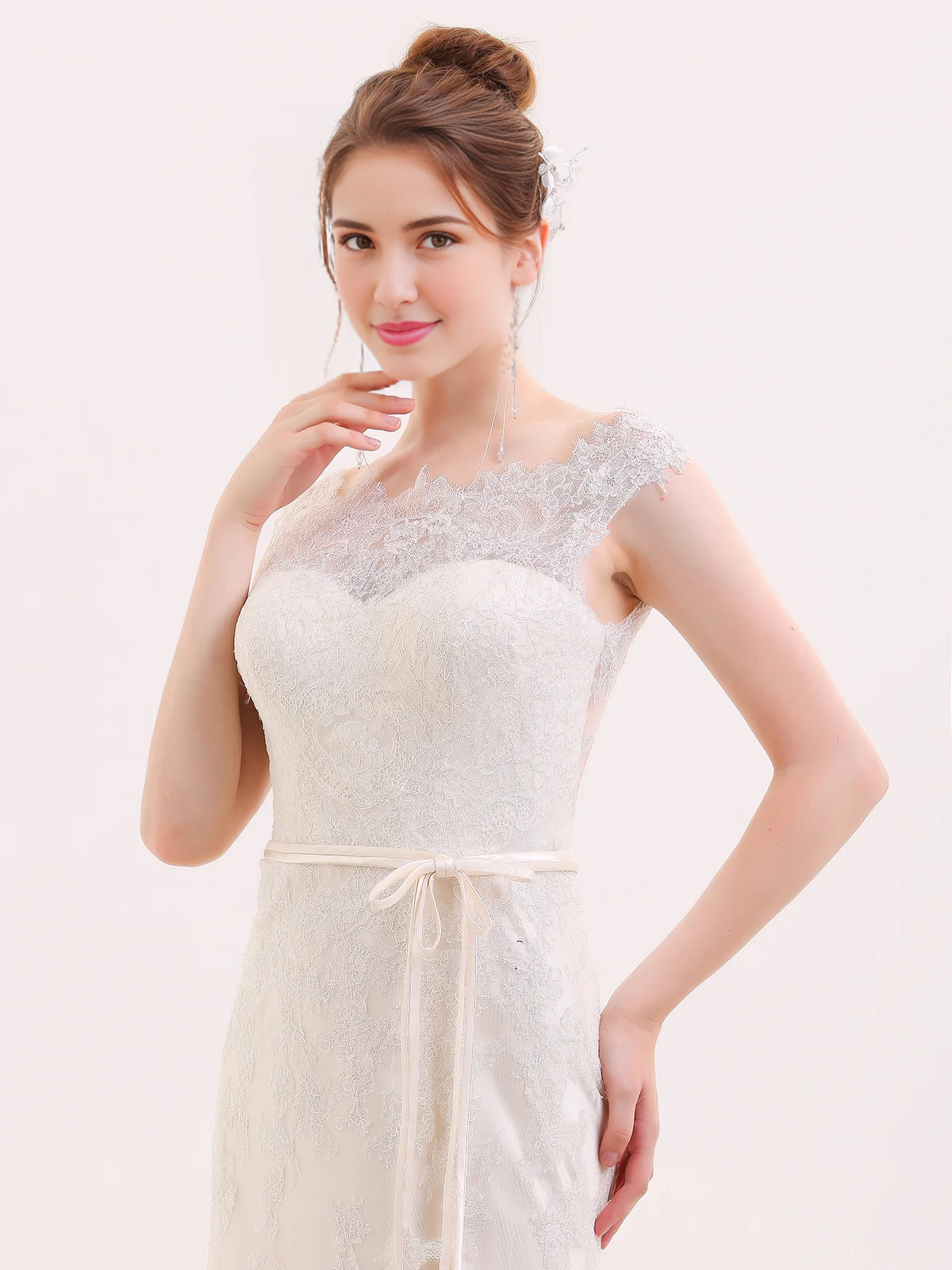 Illusion Neck Sheath Cultivate oneself Lace Shining Fantastic Wedding Dress