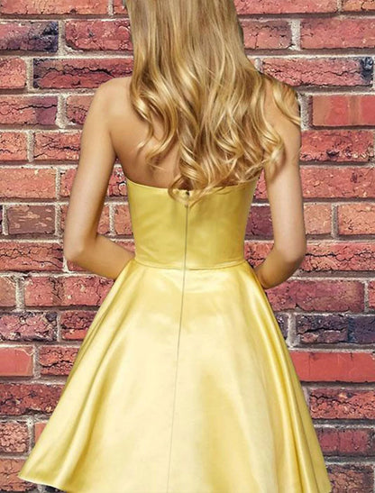 A-Line Hot Flirty Homecoming Cocktail Party Dress Strapless Sleeveless Short / Mini Satin with Sleek Pleats