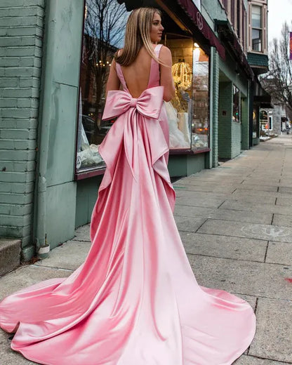 Charming Sweetheart Sheath Pink V-Neck Saitn Prom Dress with Big Bow