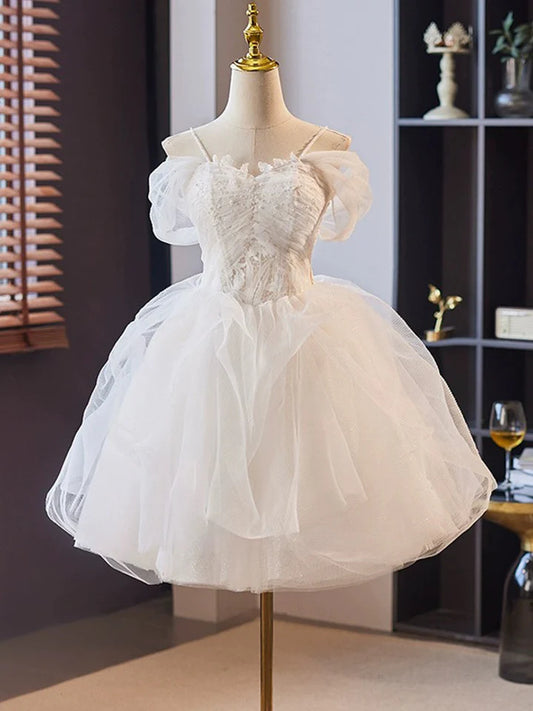 White Off Shoulder Sweet Prom Dress Heart-shaped collar Tulle Lace Bead Decoration lovely Short Homecoming Dress