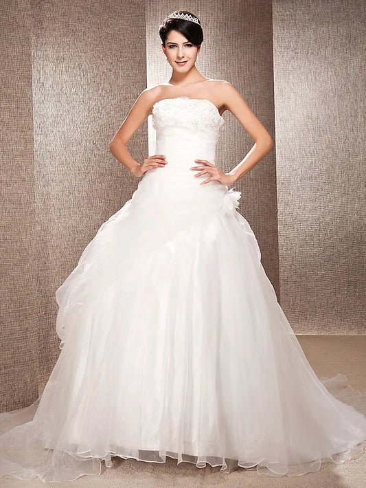 Ball Gown A-Line Wedding Dresses Strapless Court Train Organza Sleeveless