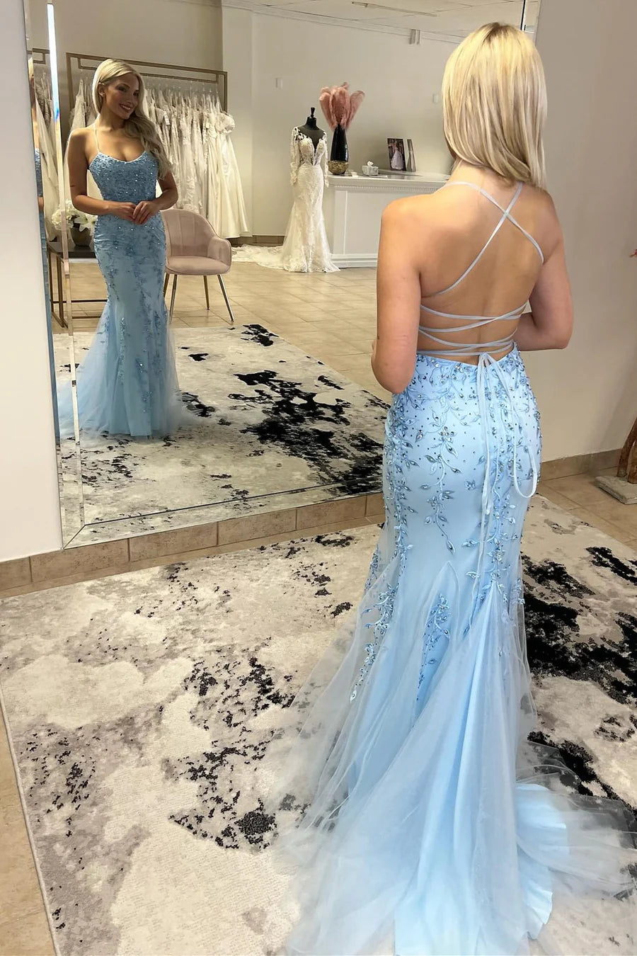 Floral Appliques Scoop Neck Lace-Up Trumpet Long Dress