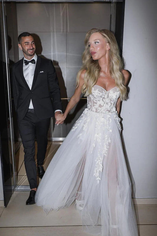 Charming A Line Spaghetti Strap Sweetheart Tulle Wedding Dresses with Appliques