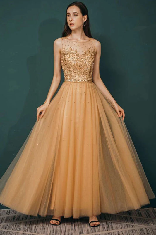 Sleeveless Appliques Prom Gown