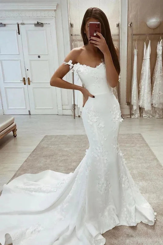 Charming Mermaid Sweetheart White Satin Wrap The Buttocks Wedding Dresses with 3D Appliques