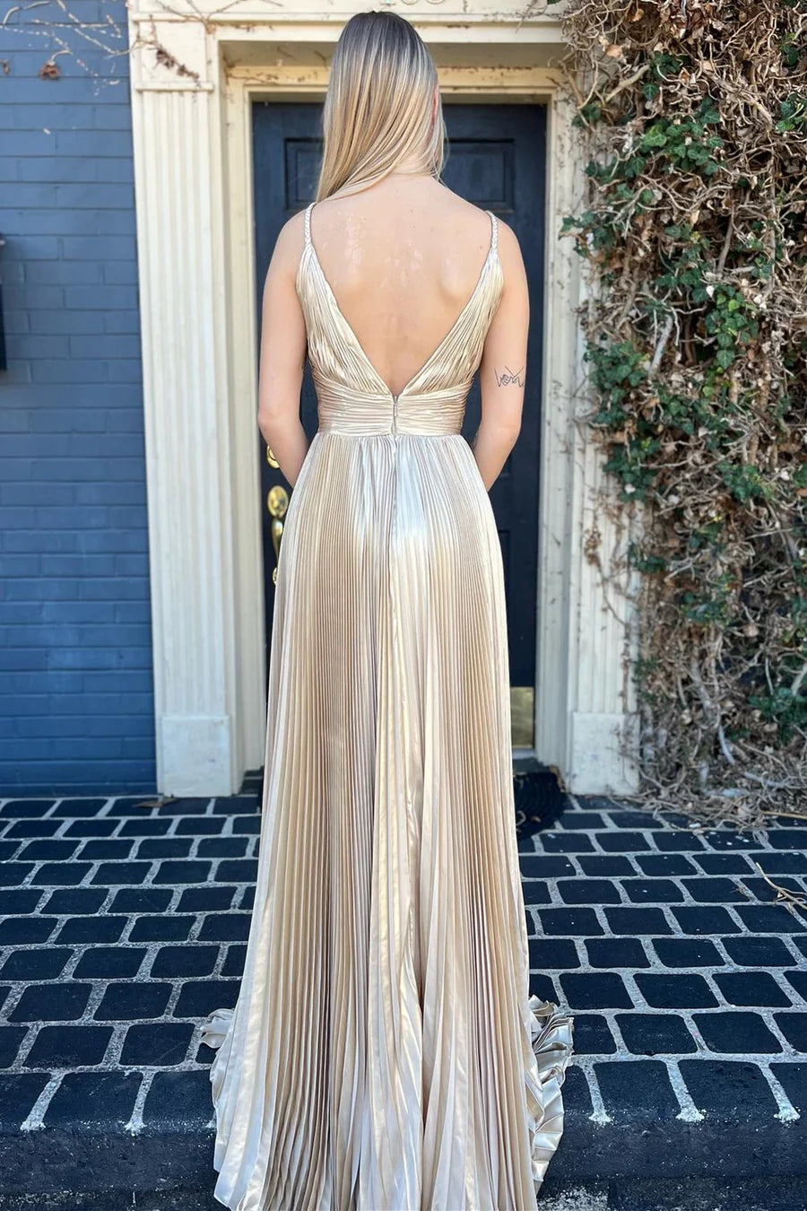 V-Neck Banded Waist Backless A-Line Long Formal Dress