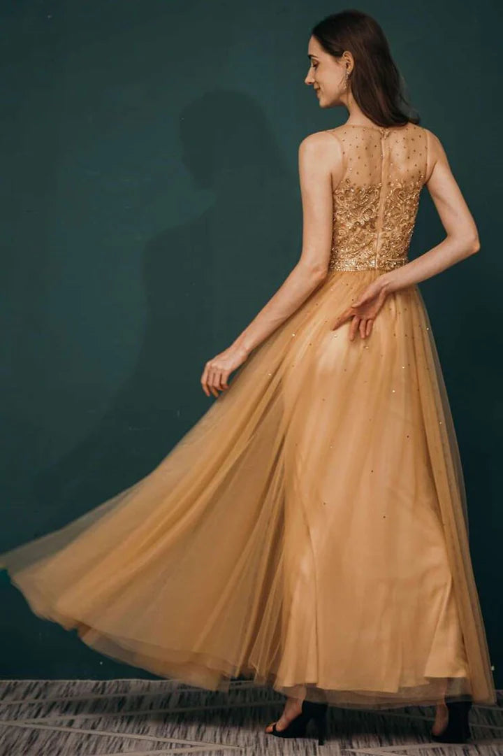Sleeveless Appliques Prom Gown