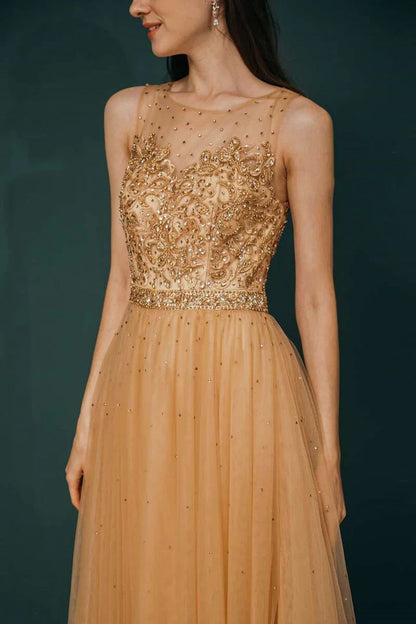 Sleeveless Appliques Prom Gown