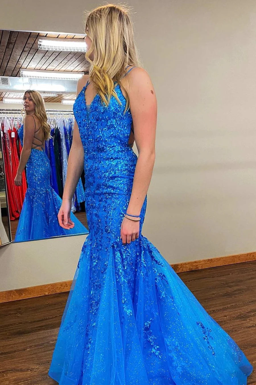 Appliques Lace-Up Back Trumpet Long Prom Dress