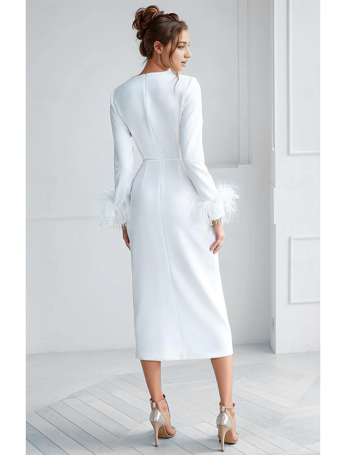 December Wedding Guest Dress Sheath / Column Elegant Dress Formal Wedding Tea Length Long Sleeve Jewel Neck Stretch Crepe with Feather Fall Wedding Party Dress