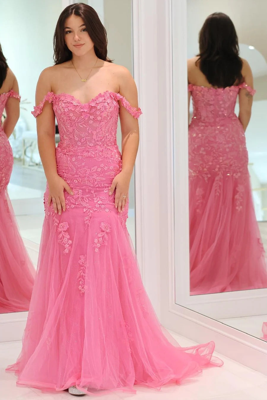Tulle Appliques Off-the-Shoulder Trumpet Long Prom Dress